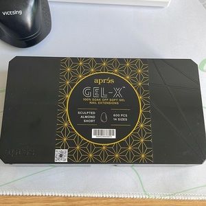 NEW VERSION Apres Soak Off Soft Gel Nail Extensions in Sculpted Almond Short